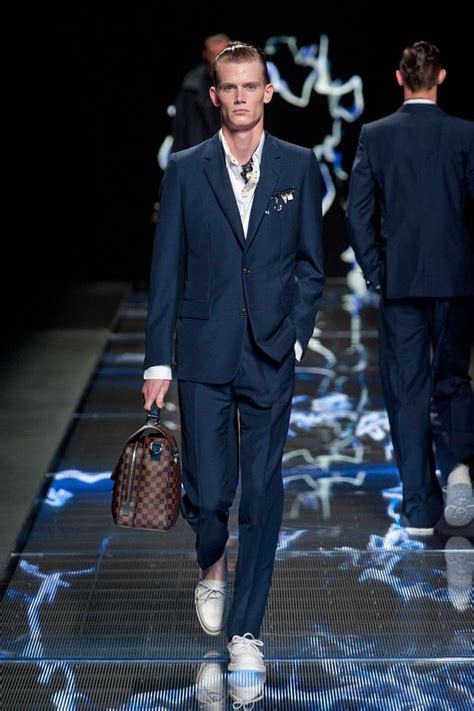 louis vuitton erkek giyim|Louis Vuitton official website.